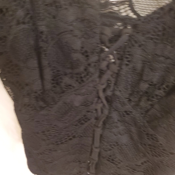 TopShop Black Lace Tie Puff Sleeve Crop Top - Size XXS, 00, 0 - Picture 5 of 9